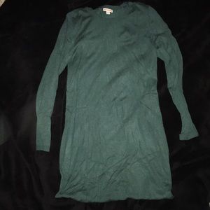 Long sleeve cotton dress.